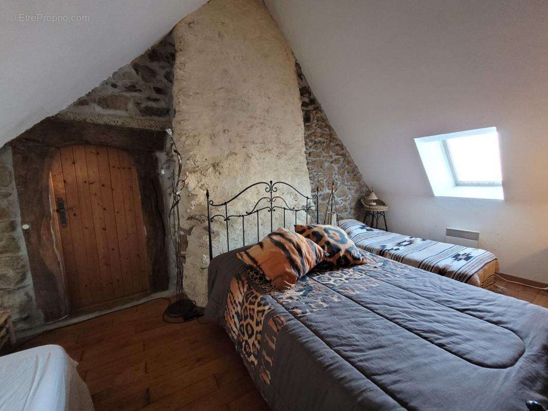 Maison à SAINT-MARTIN-DES-PRES