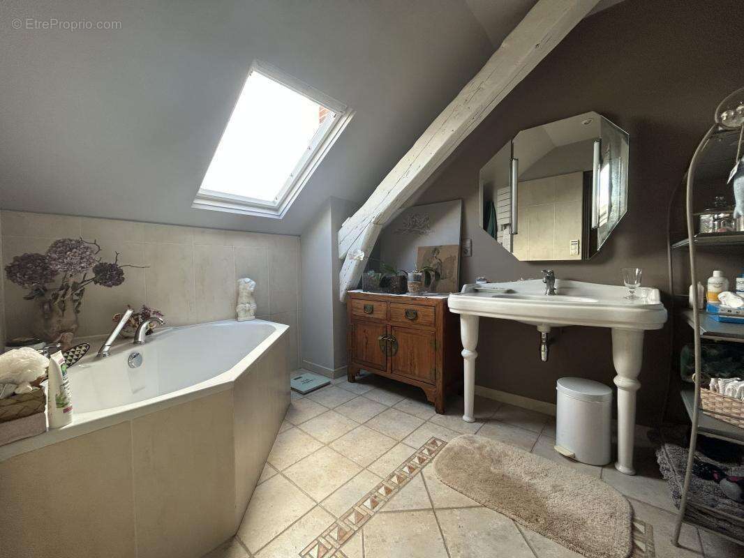 Appartement à FONTAINEBLEAU