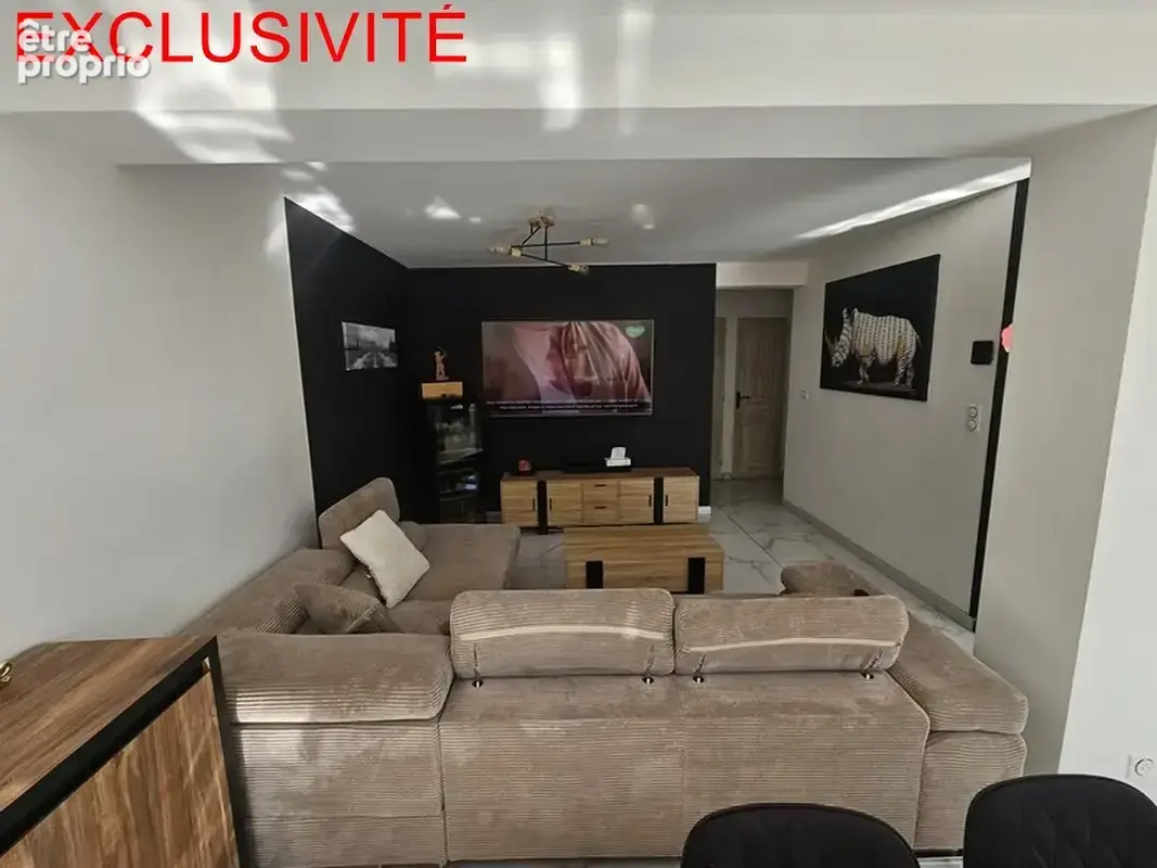 Lavans-lès-Saint-Claude : villa rénovée avec piscine et jolie vue dominante - photo 11