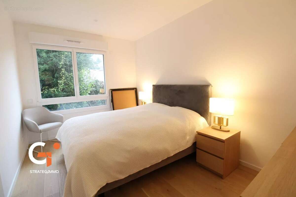 Appartement à MONT-SAINT-AIGNAN