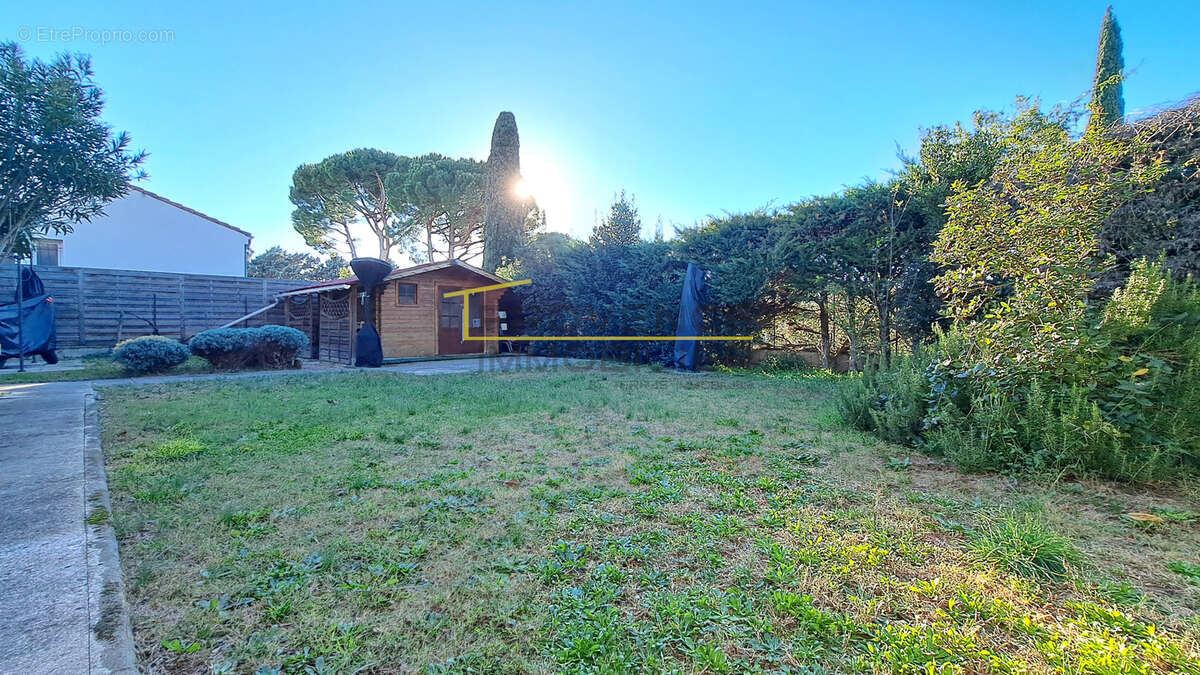 Maison à MONTELIMAR