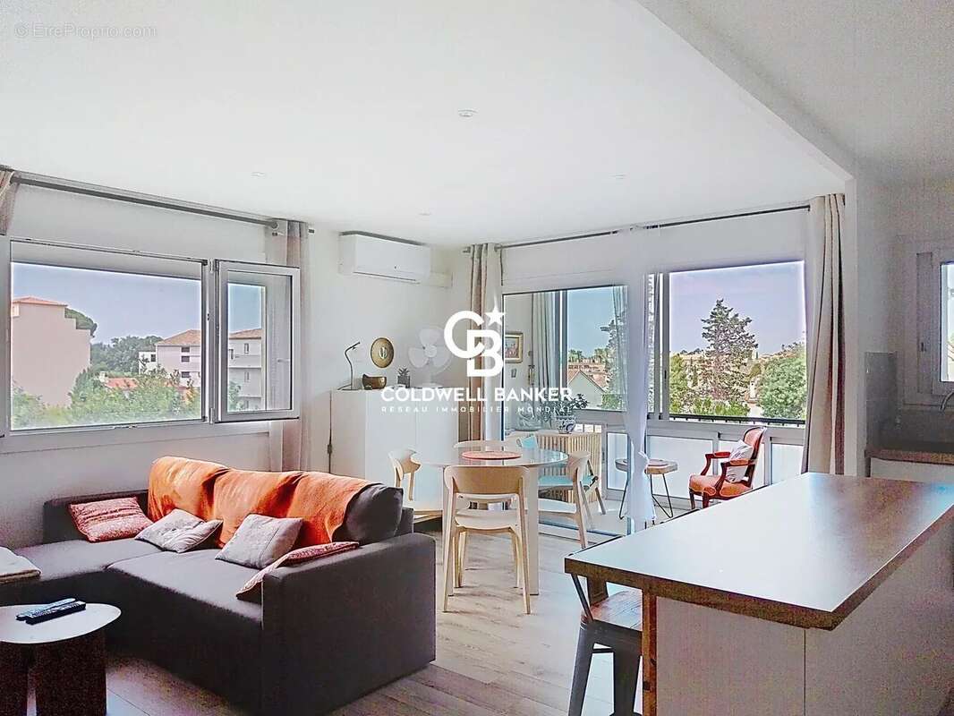 Appartement à SAINT-RAPHAEL