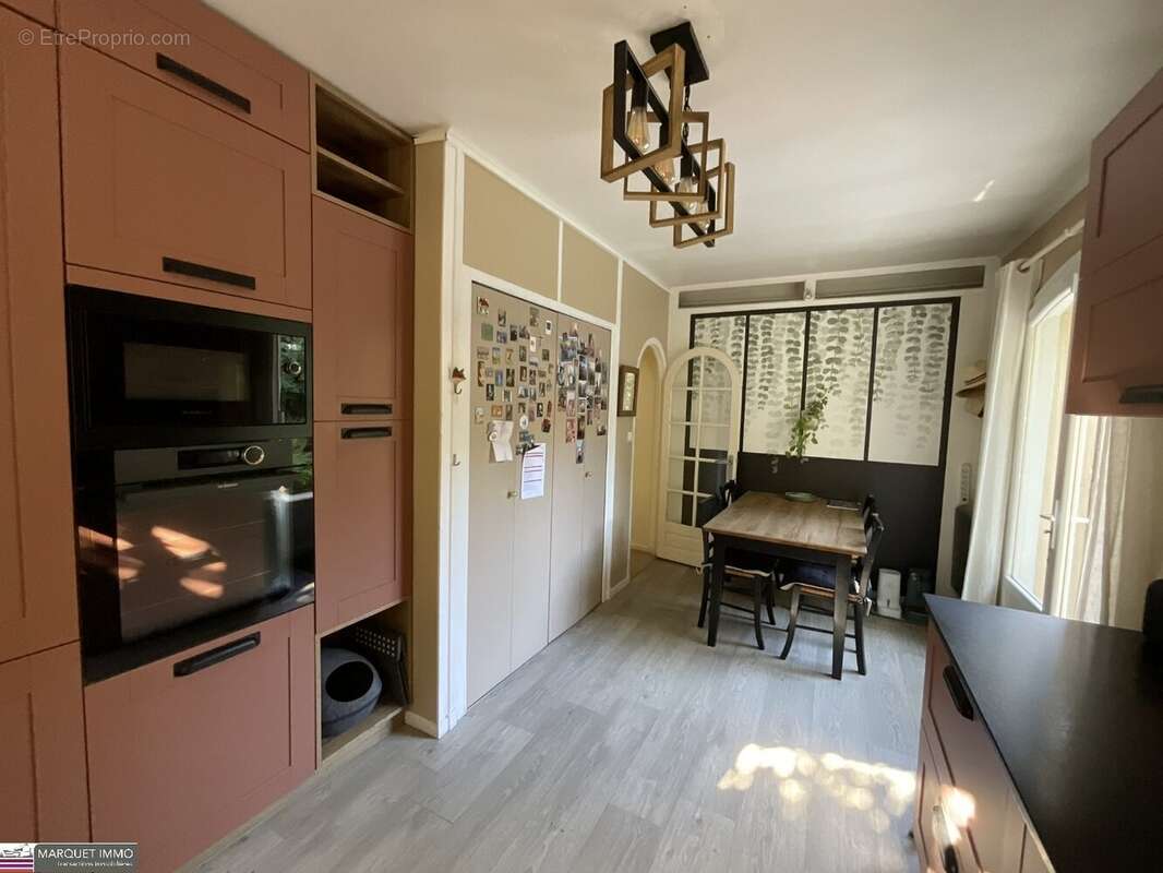 Découvrez cet ensemble immobilier composé de 2 villas indépendantes T6 de 179 m² et T3 de 59 m² en 4 faces sur 828 m² de terrain - photo 31