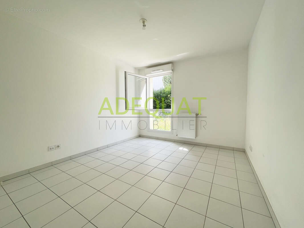 Appartement à SAINT-FONS
