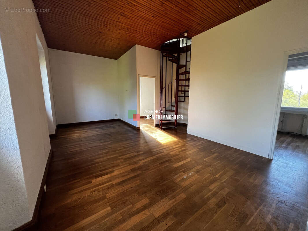 Appartement à NOYAL-SUR-VILAINE