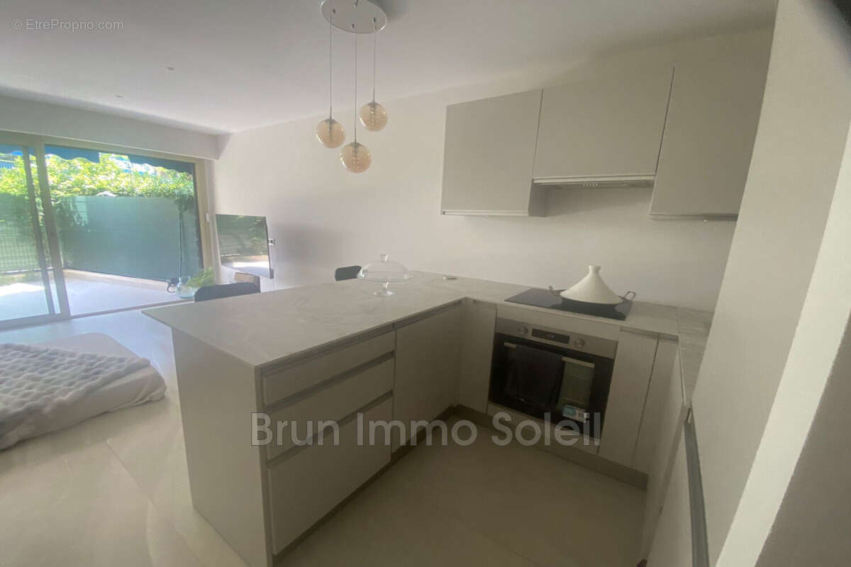Appartement 37 m² à Cagnes-Sur-Mer  - photo 4