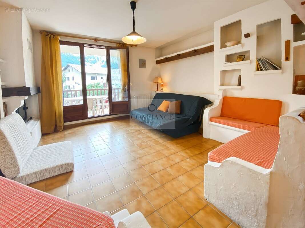 Appartement à SAINT-ETIENNE-DE-TINEE