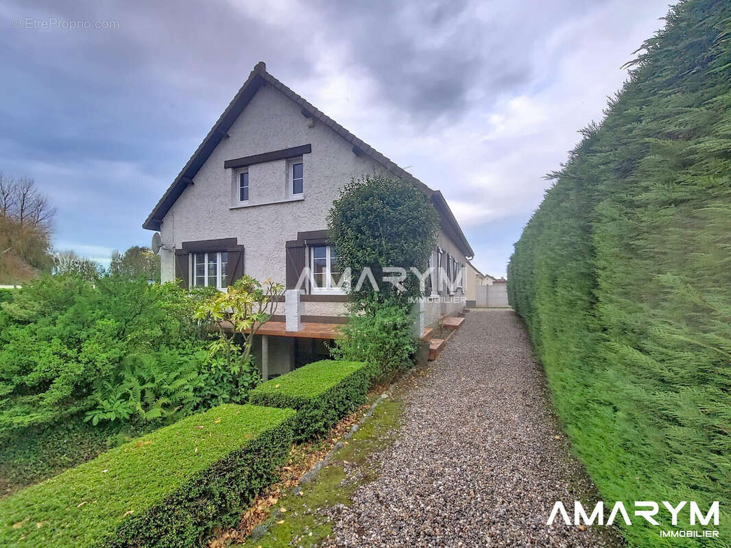 Maison à FRIAUCOURT