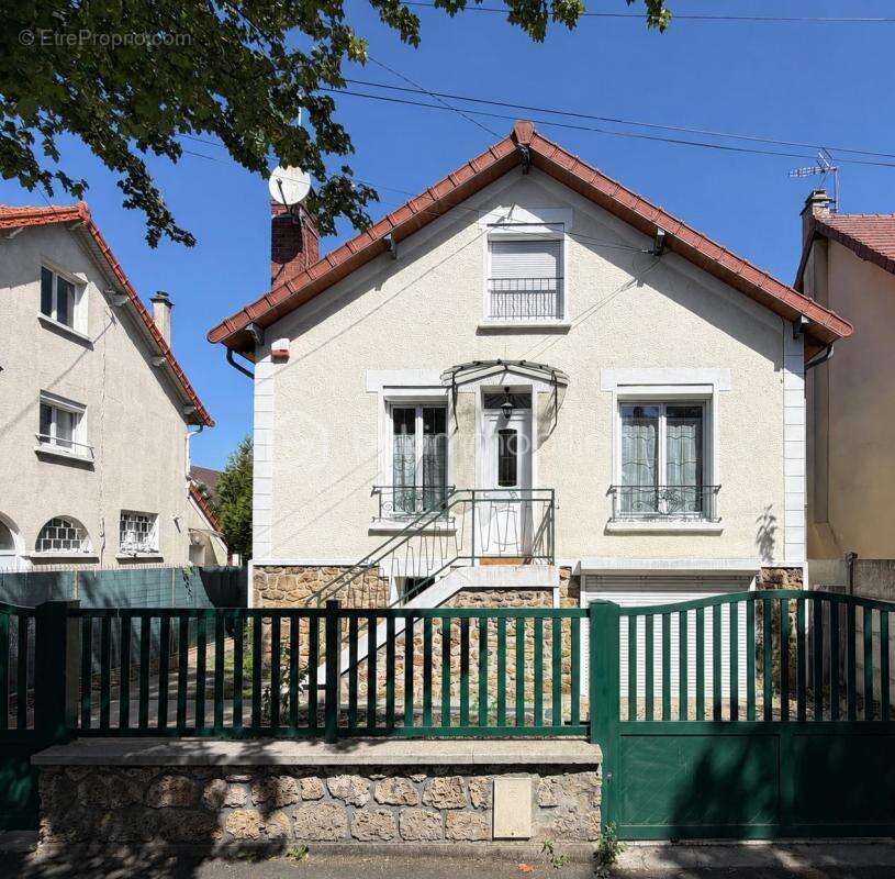 Maison à AULNAY-SOUS-BOIS