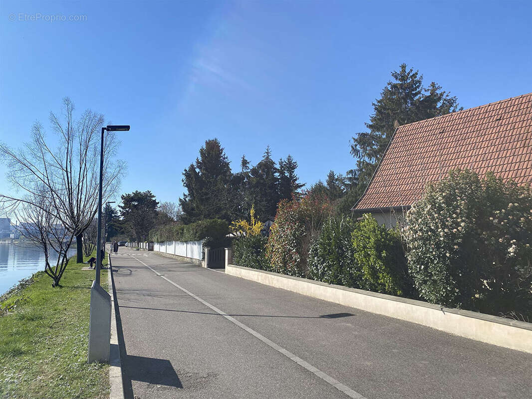 Appartement à HUNINGUE