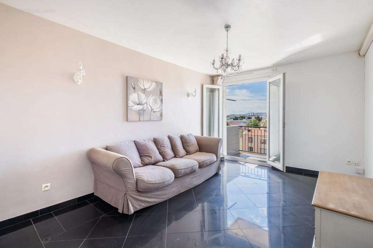 Appartement à MARSEILLE-14E