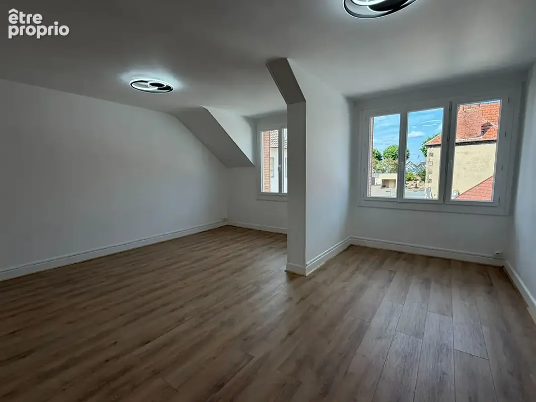 Immeuble Neris Les Bains 11 pièce(s) 246.8 m2 - photo 9