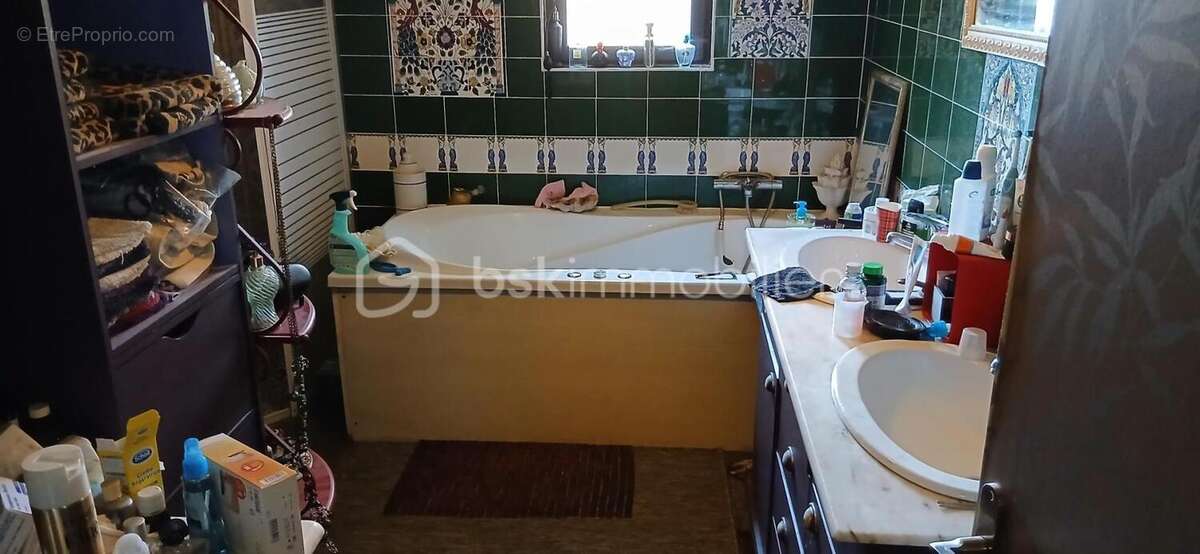 Maison à BARBEZIEUX-SAINT-HILAIRE