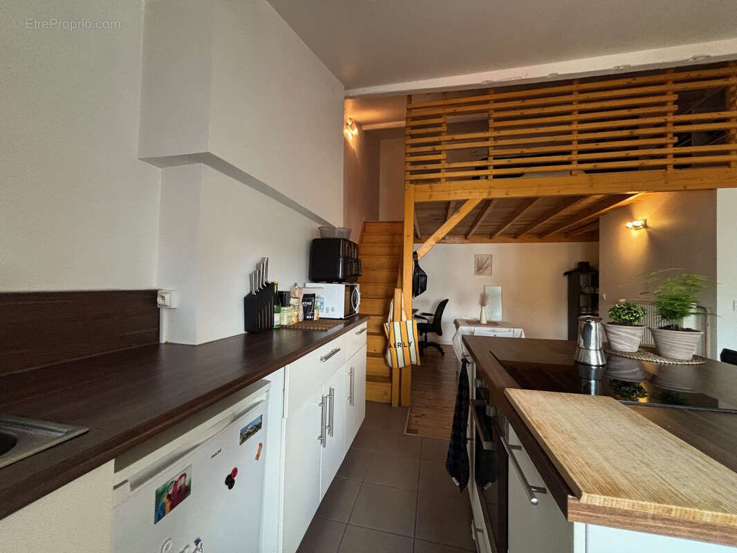 Appartement à SAINT-ETIENNE