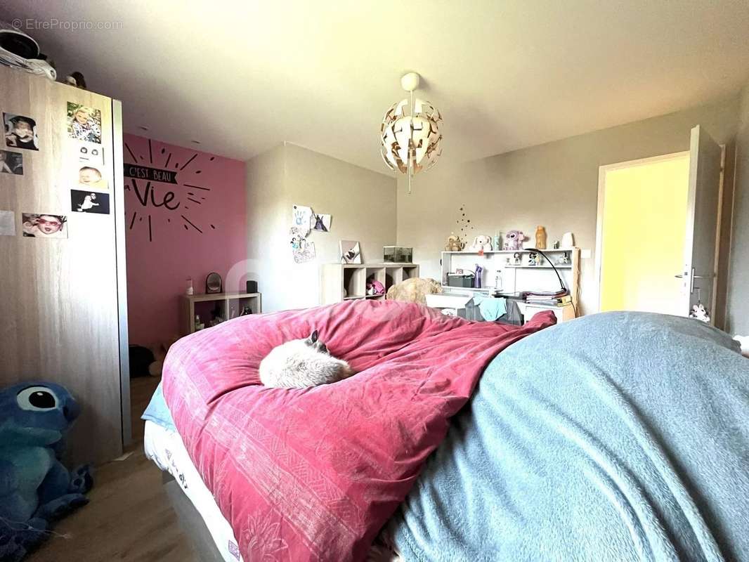 Maison à SAINT-AGOULIN