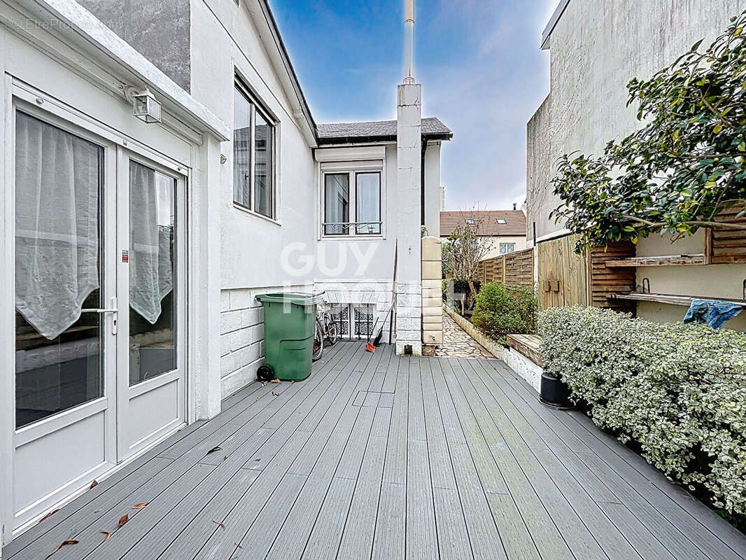 Maison à L'HAY-LES-ROSES