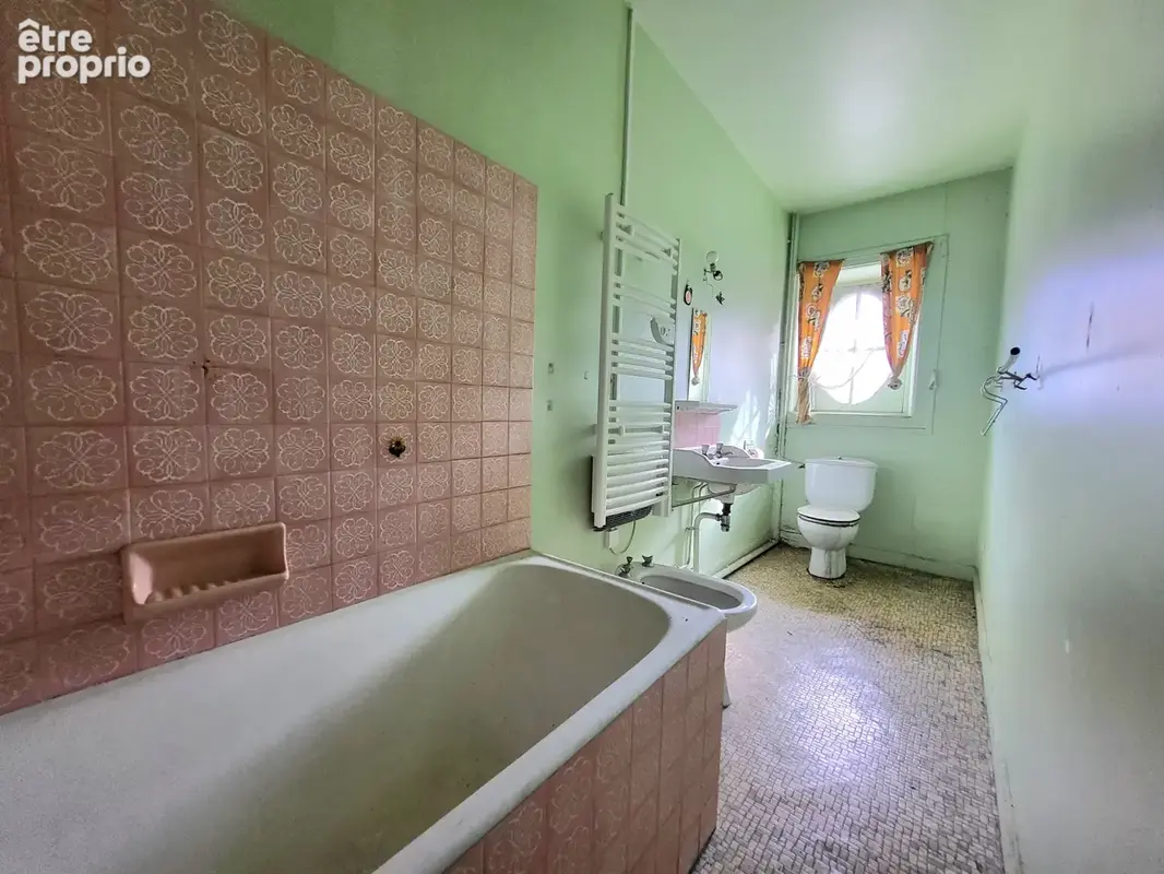 Appartement à rénover   58 m2 avec combles privatifs - photo 10