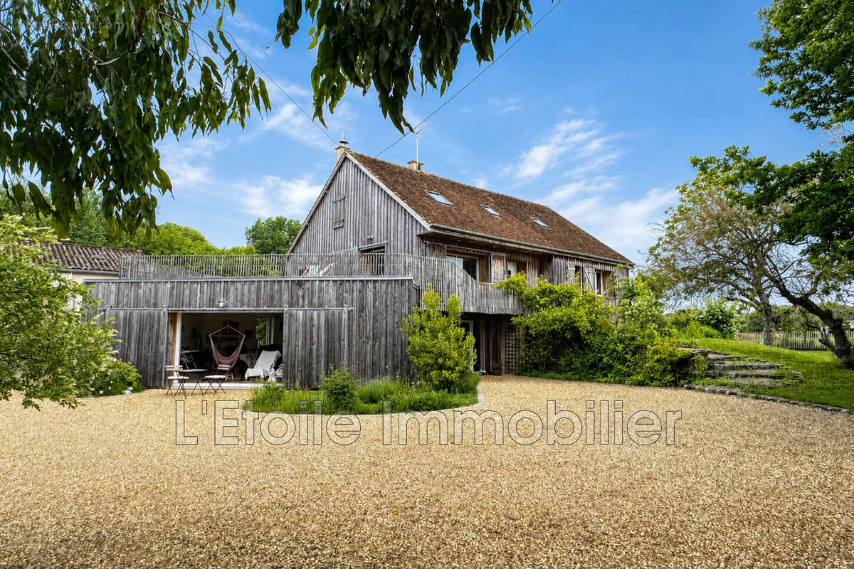 Maison à LONGNY-AU-PERCHE
