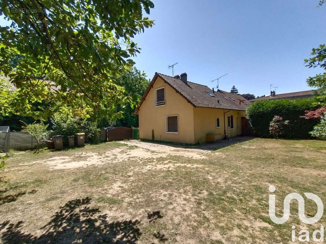 Photo 2 - Maison à AINCOURT