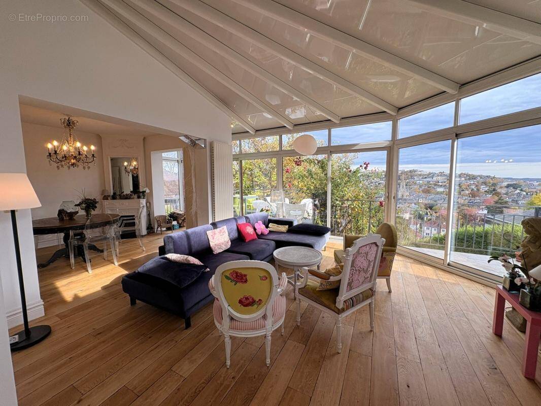 Maison à MONT-SAINT-AIGNAN