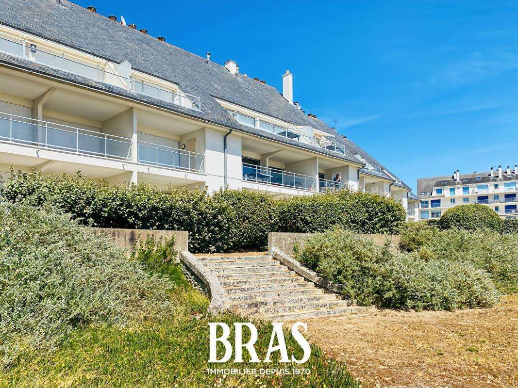 A vendre Appartement 3 pièces - 60 m² -Vue mer exceptionnelle - Accès direct à la plage de Sainte-Marguerite - photo 9