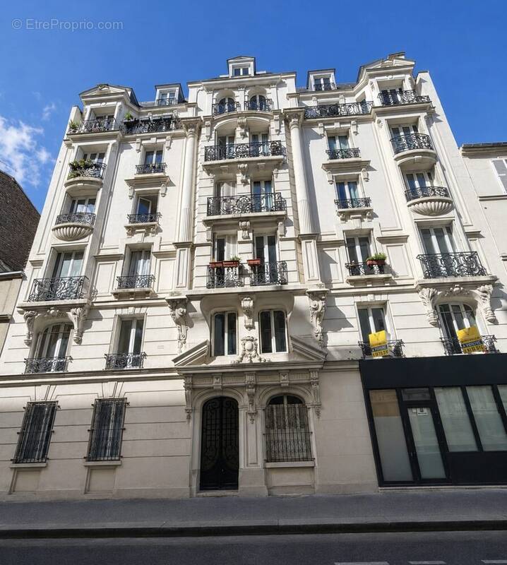 Appartement à PARIS-20E