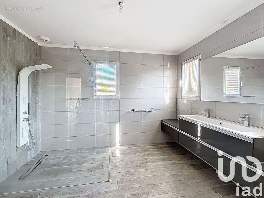 Photo 6 - Maison à VOURLES