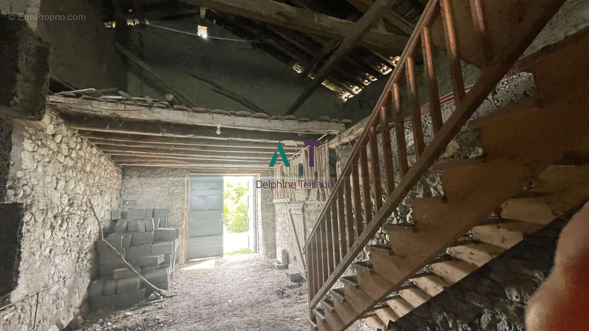 Maison à MONTBONNOT-SAINT-MARTIN