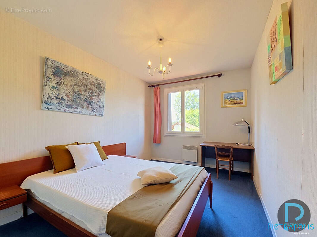 Maison 116 m² à Cruzilles-Les-Mepillat  - photo 8