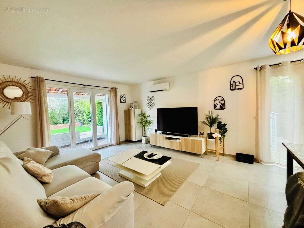 Photo 9 - Maison à PUGET-SUR-ARGENS