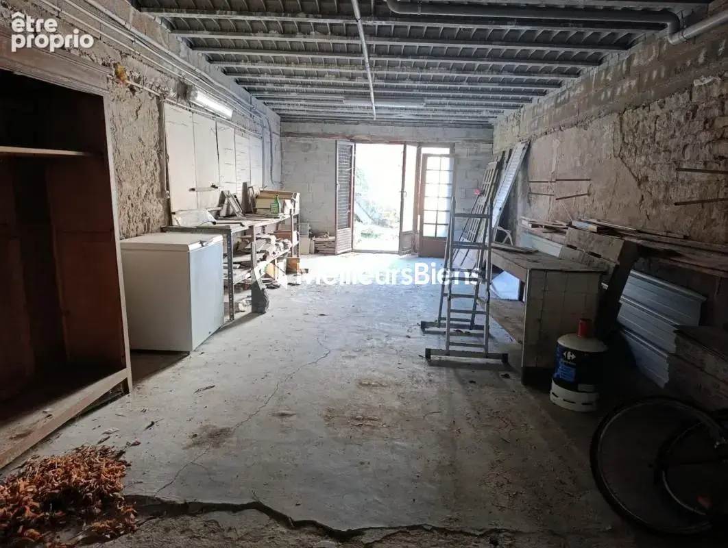 Maison avec grand garage  et studio indépendant - photo 13
