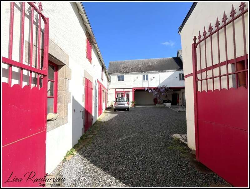 Maison à VIEILLEVIGNE