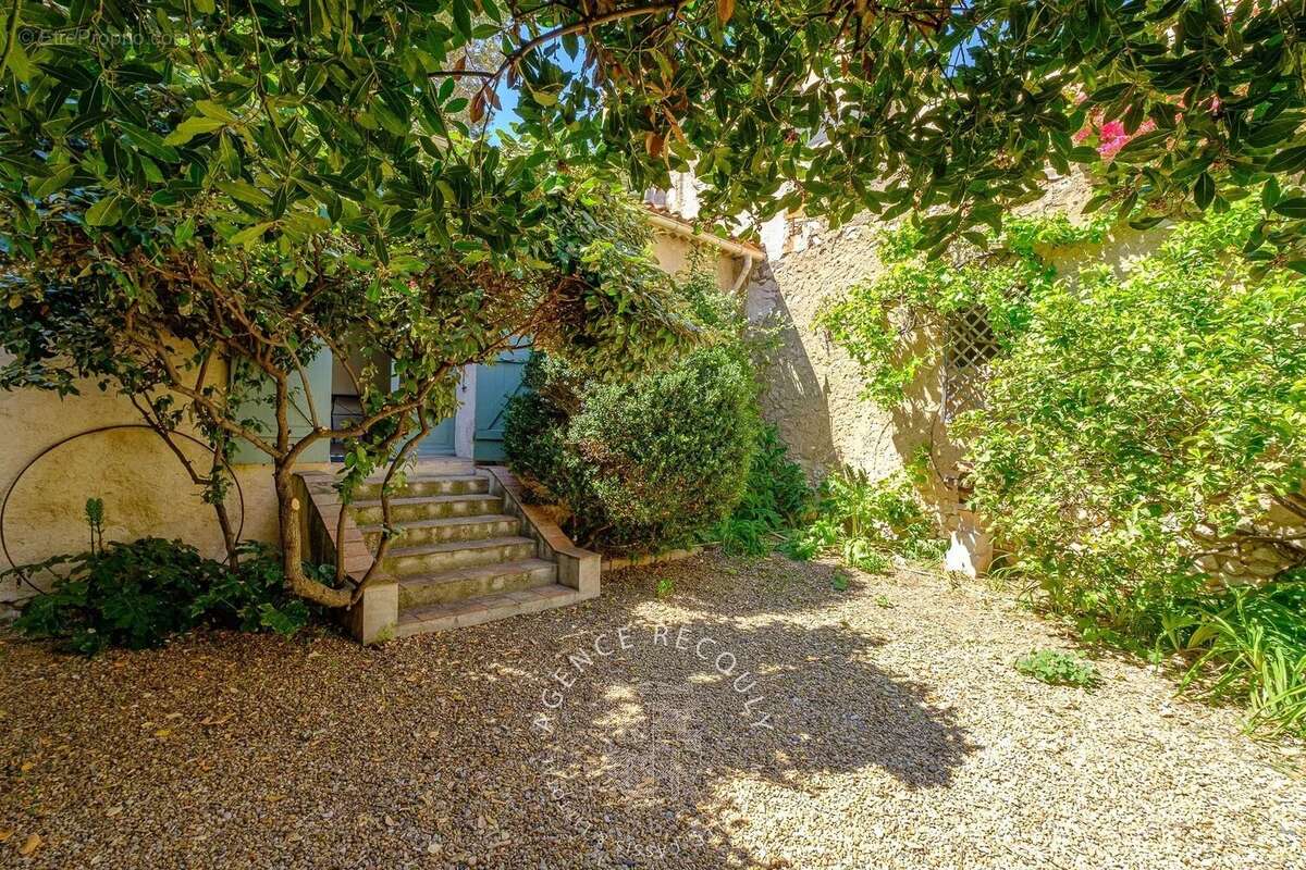Maison à MARSEILLE-7E
