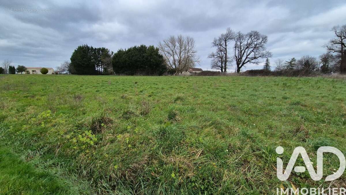 Photo 2 - Terrain à ALLAS-BOCAGE
