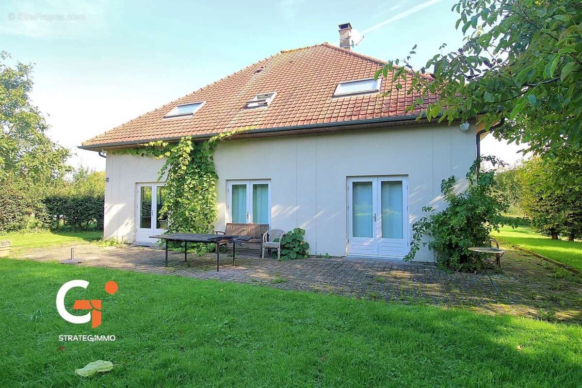 Maison à OUVILLE-LA-RIVIERE