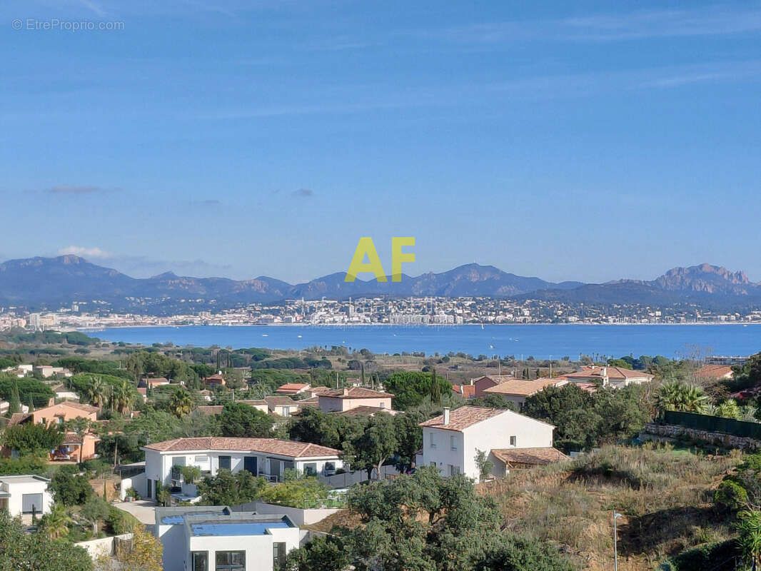 Maison à FREJUS