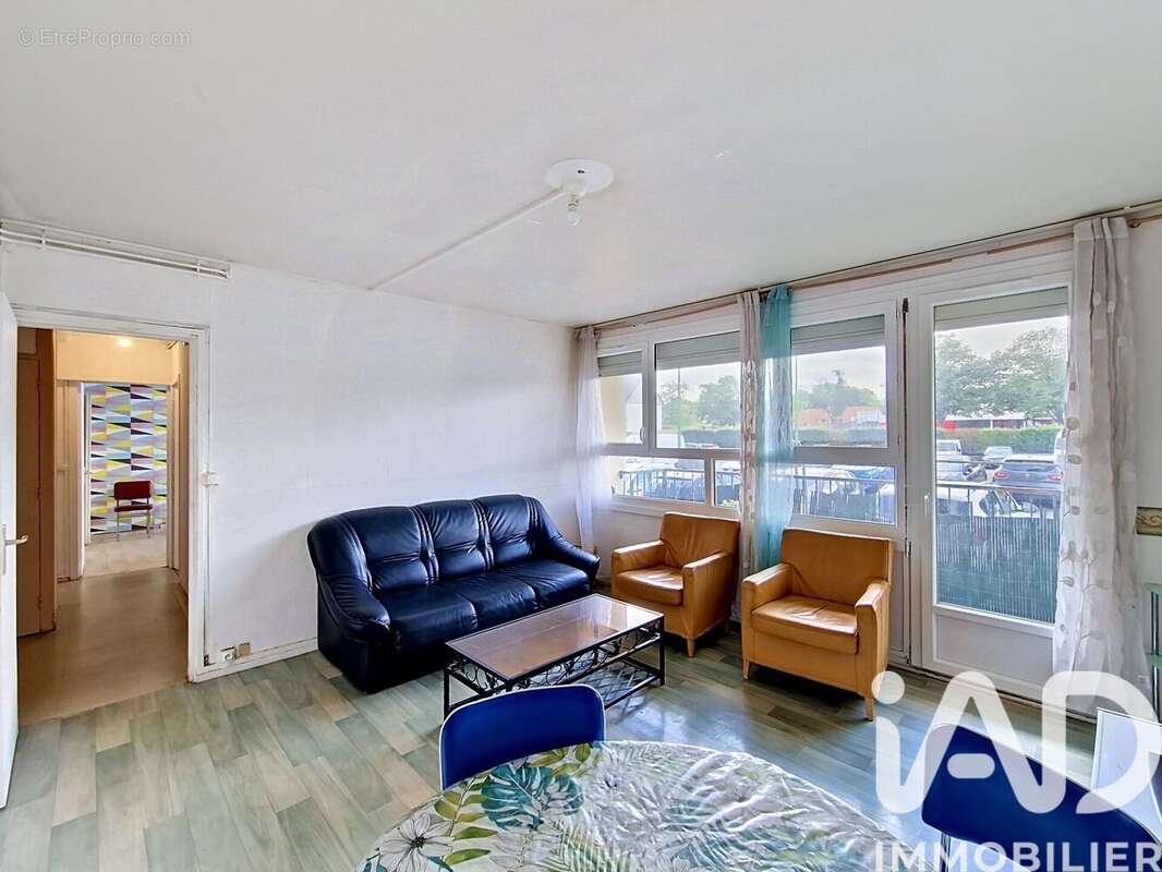 Photo 2 - Appartement à SAINT-ETIENNE-DU-ROUVRAY