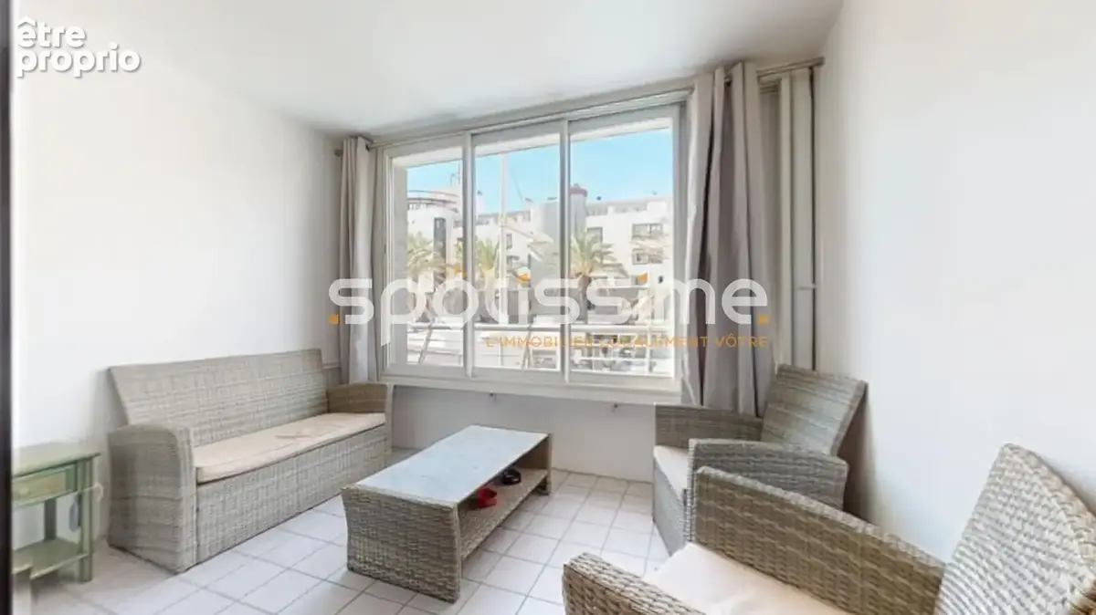 CAP D'AGDE  ROCHELONGUE  T2 cabine  Vue mer latérale  Piscine  Ascenseur - photo 2