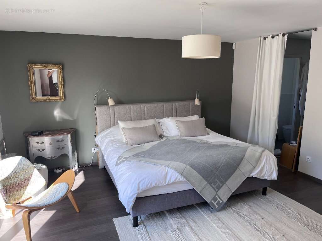 Maison à SAINT-JUST-SAINT-RAMBERT