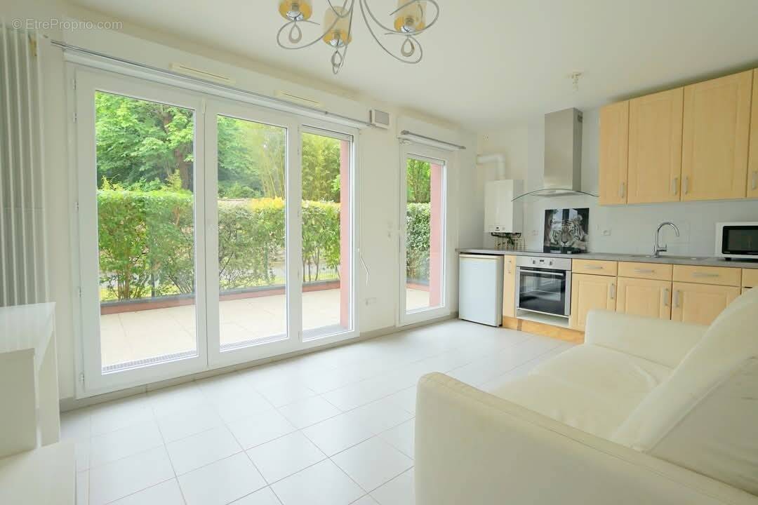 Appartement à ROSNY-SUR-SEINE