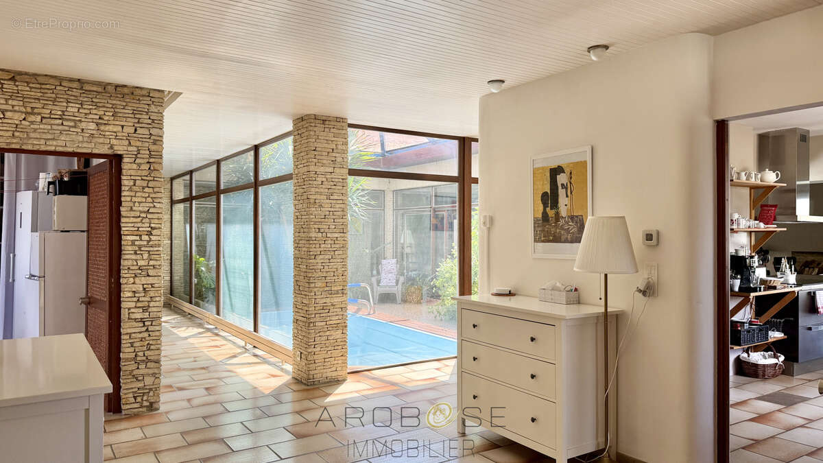 Tonneins - Villa d'architecte atypique ! - photo 7