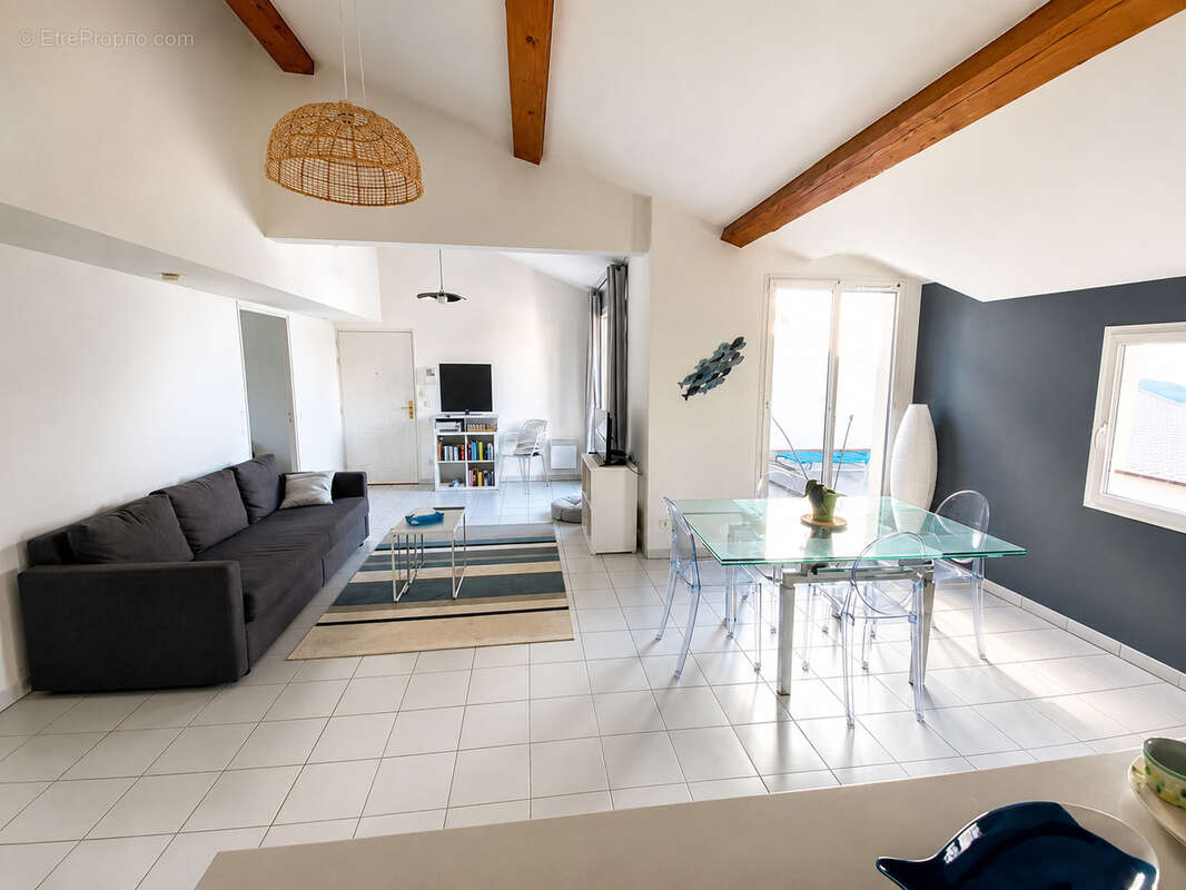 Appartement à LA CROIX-VALMER
