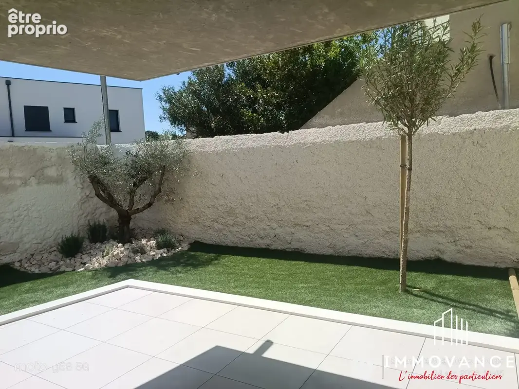 Appartement 92 m² à Vias  - photo 1