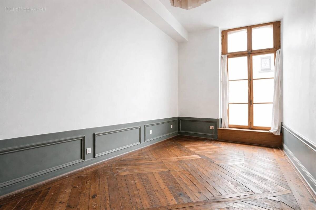 Appartement à PARIS-4E