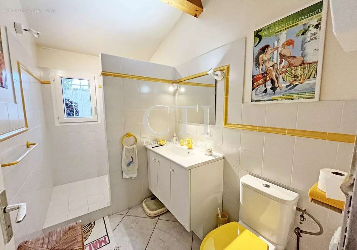 Maison à VAISON-LA-ROMAINE