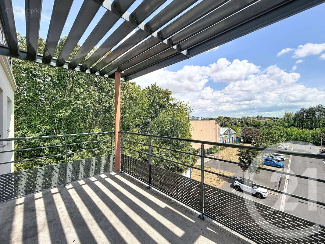 Appartement 56 m² à Savigny-Le-Temple  - photo 4