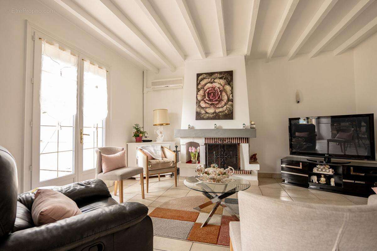 Lieux uniques ® - propriétés privées propose maison de 118 m² sur un terrain de 2661 m² proximité c0ntres - photo 16