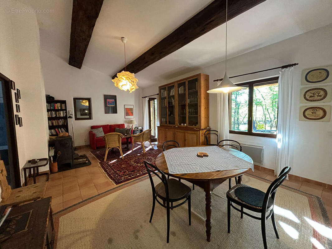 Maison à ROUSSILLON