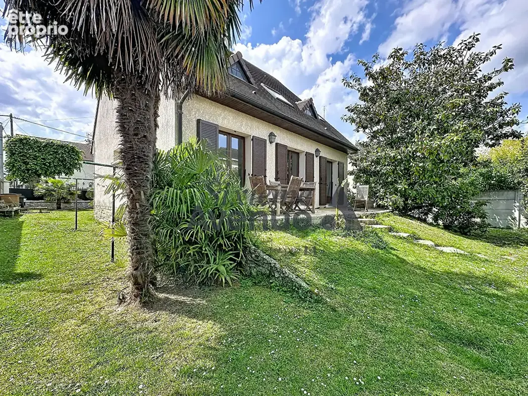 Maison 6 pièces - 140 m2 - quartier des YVRIS - photo 4
