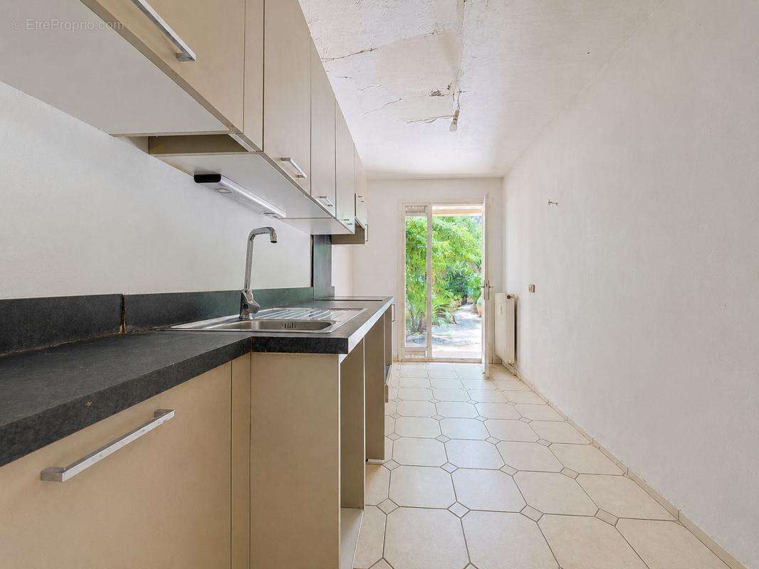Le cannet mairie – 3 pièces 71 m² avec jardin plein sud de 95 m² + 2 parkings - photo 4